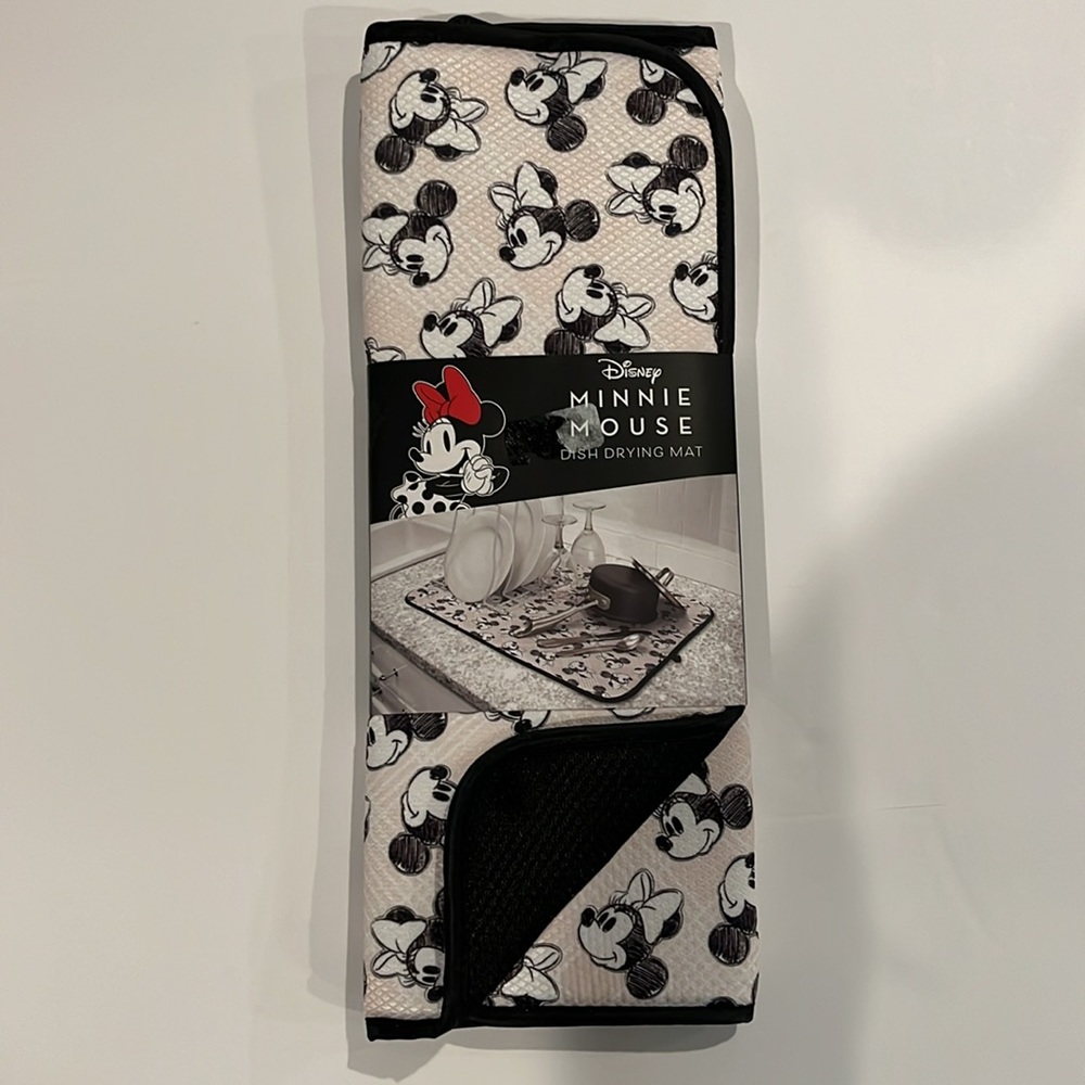 Disney Kitchen Essentials Set - Picture 8 of 11